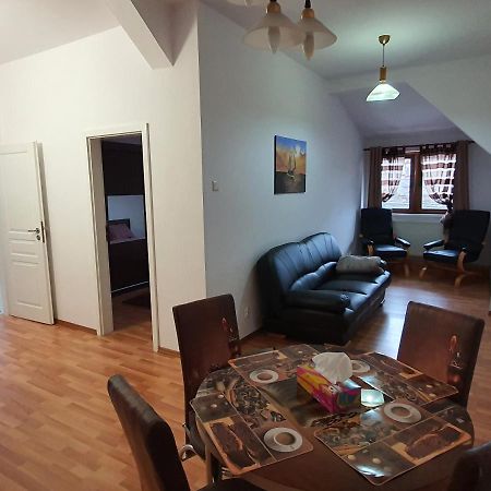Diane'S Apartament ซีบิว ภายนอก รูปภาพ