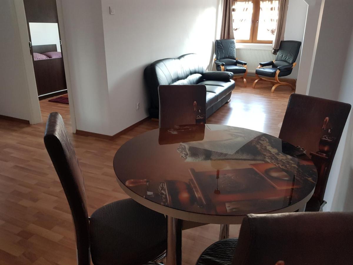 Diane'S Apartament ซีบิว ภายนอก รูปภาพ