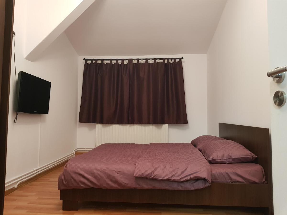 Diane'S Apartament ซีบิว ภายนอก รูปภาพ