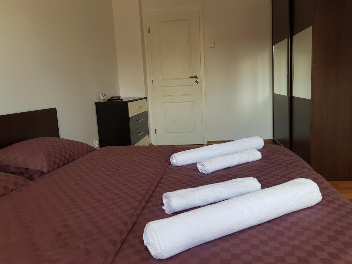Diane'S Apartament ซีบิว ภายนอก รูปภาพ