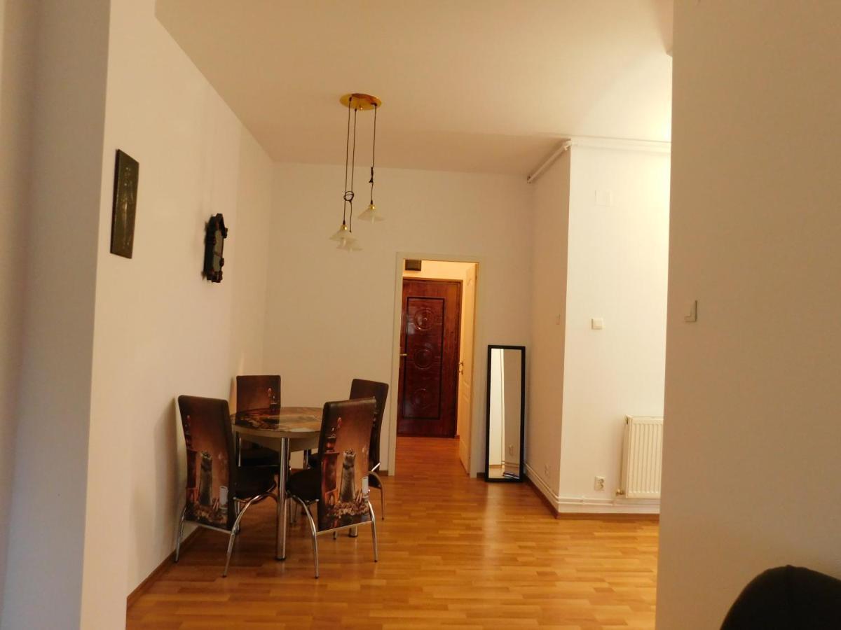 Diane'S Apartament ซีบิว ภายนอก รูปภาพ